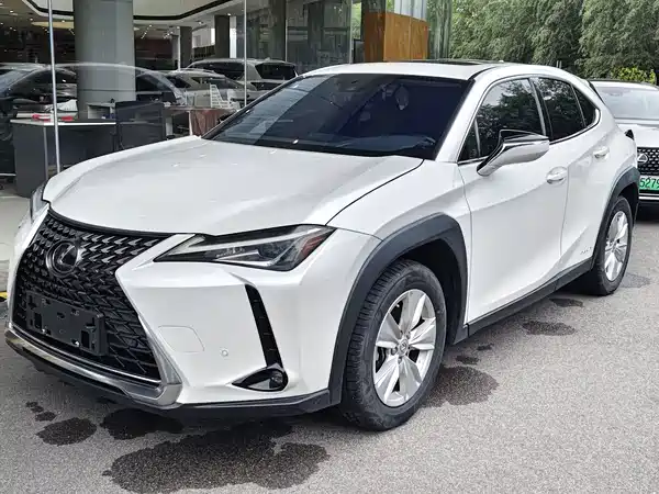 Lexus UX 2022