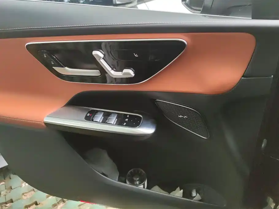 Mercedes-Benz GLC 2024