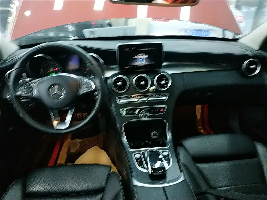 Mercedes-Benz C-Class 2018 — фото 6