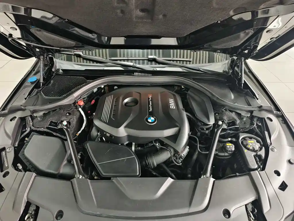 BMW 7 Series 2019 — фото 18