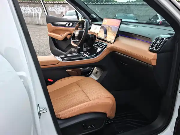 Geely Boyue L 2025
