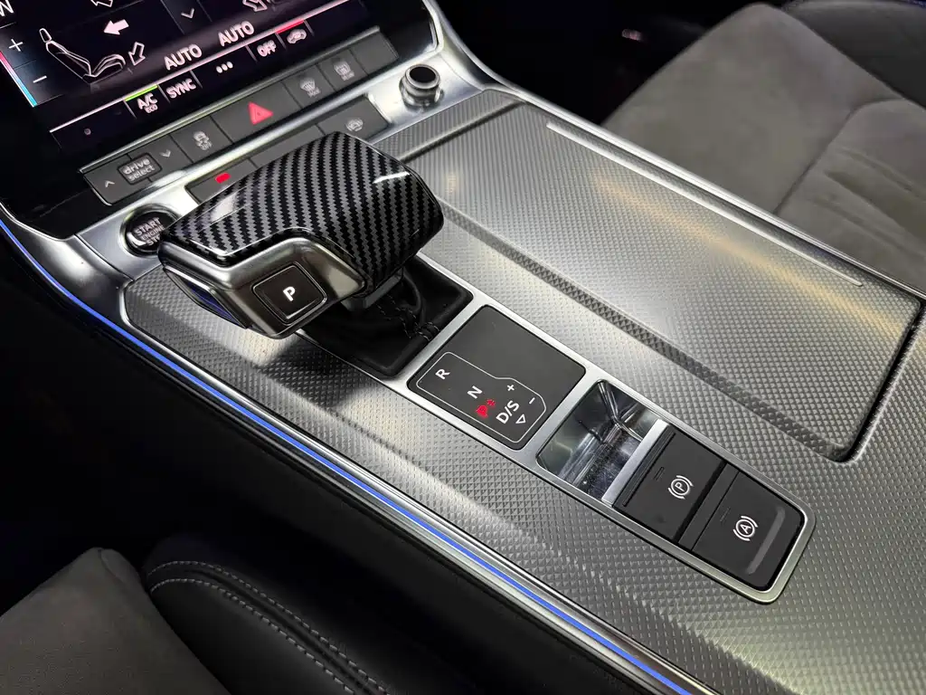 Audi A6L 2021 — фото 17