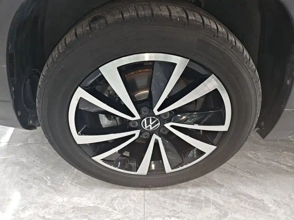 Volkswagen Tharu 2023 — фото 23