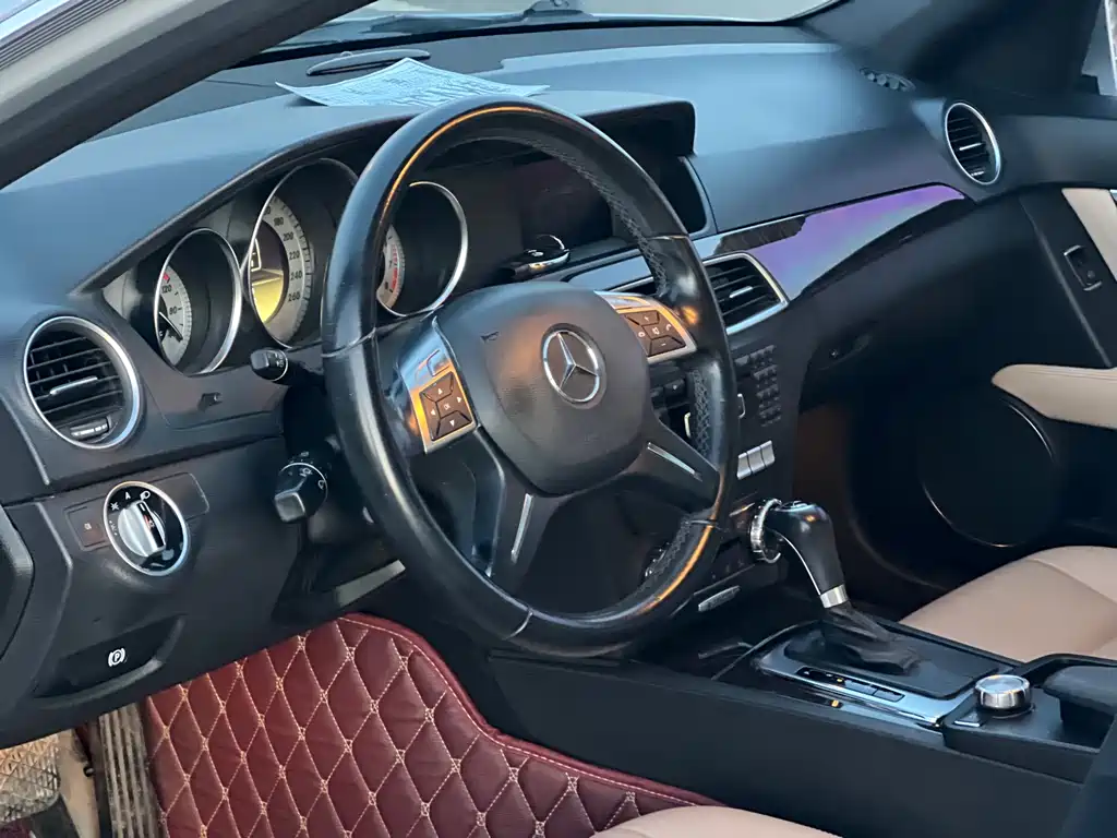 Mercedes-Benz C-Class 2013 — фото 10