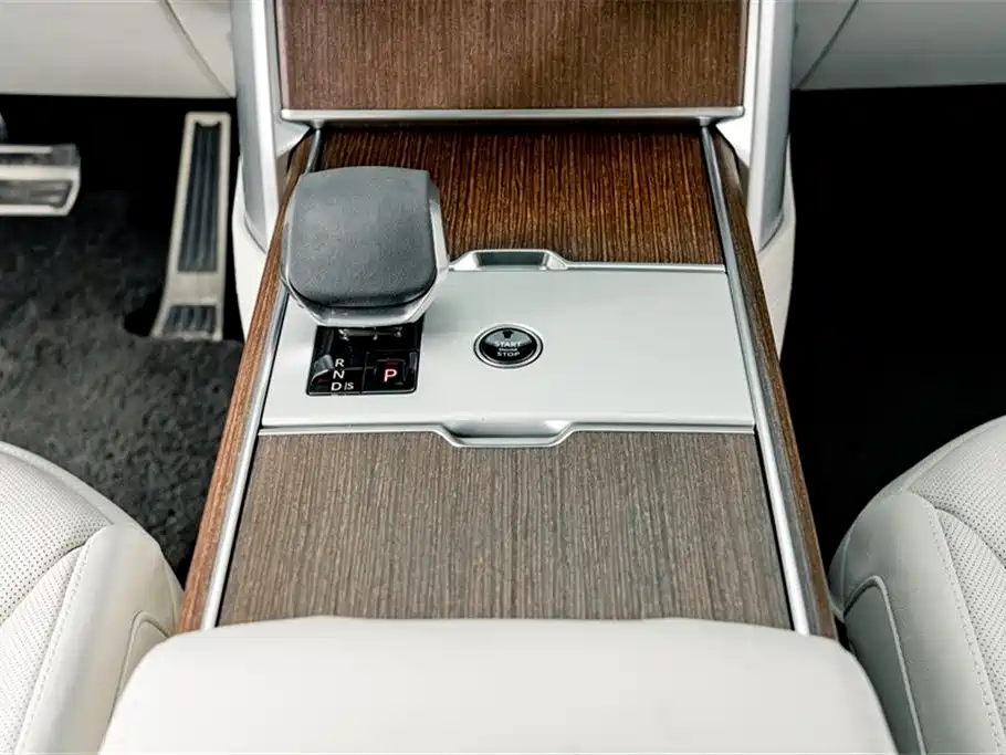 Land Rover Range Rover 2024 — фото 15