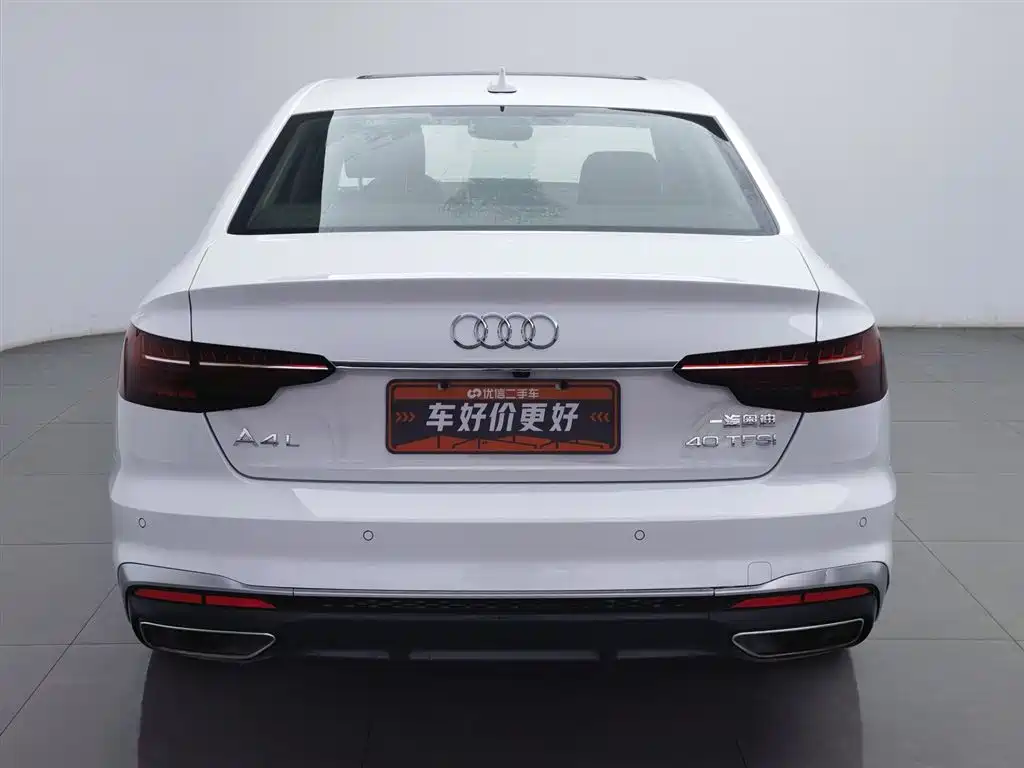 Audi A4L 2022 — фото 4