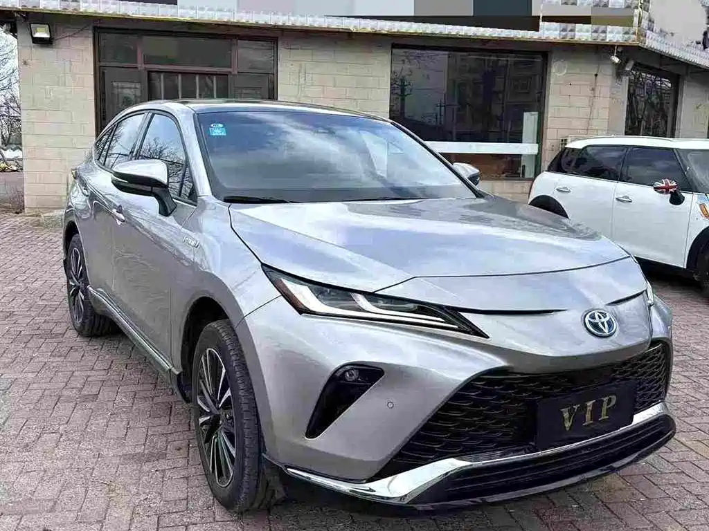 Toyota Venza 2023 — фото 3