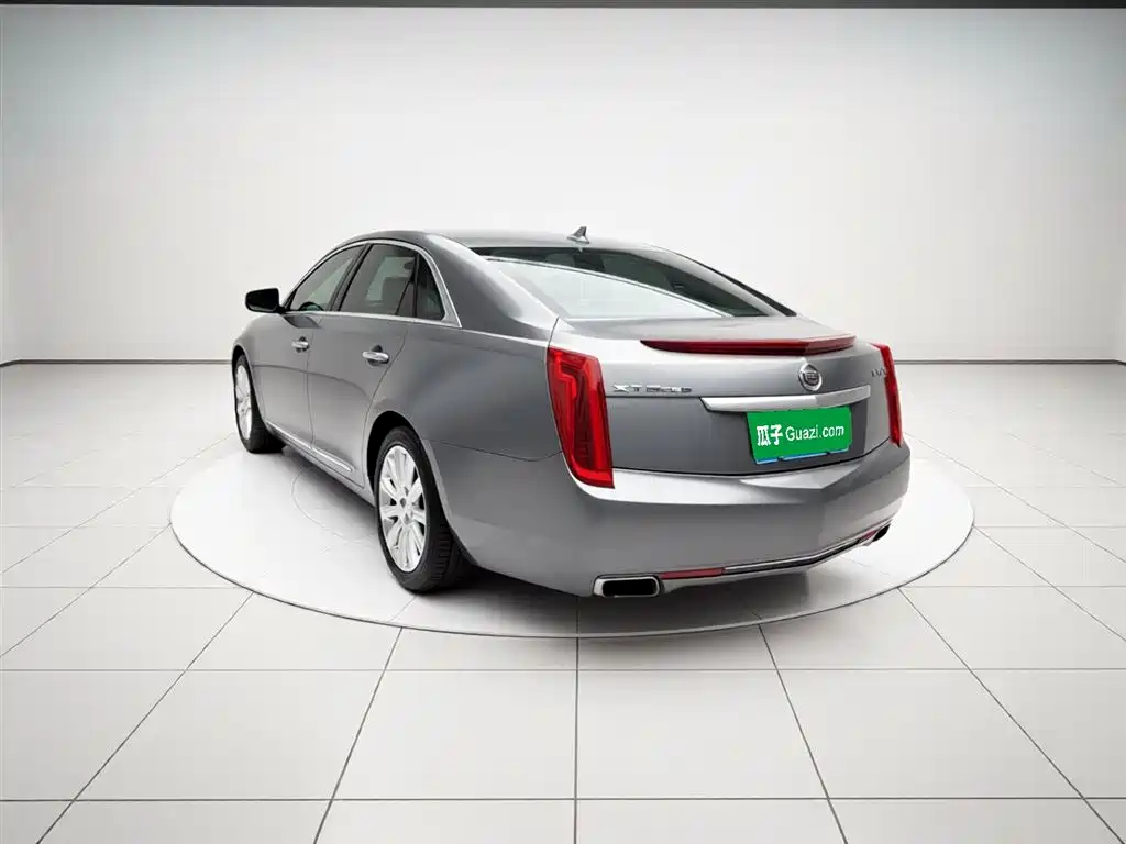 Cadillac XTS 2015 — фото 4