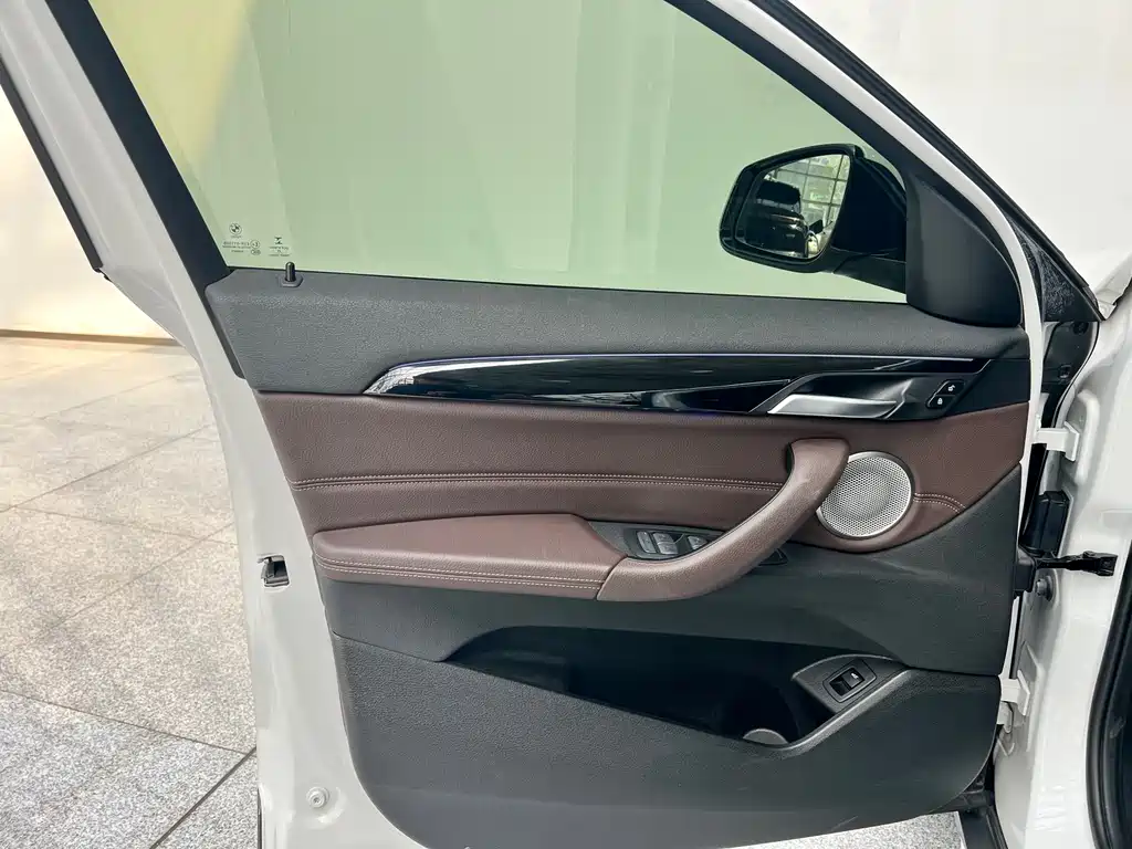 BMW X2 2021 — фото 16