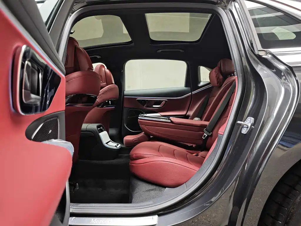 Mercedes-Benz E-Class New Energy 2025 — фото 6