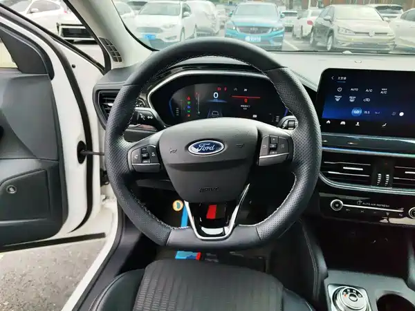 Ford Focus 2021