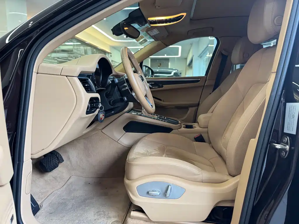 Porsche Macan 2015 — фото 12