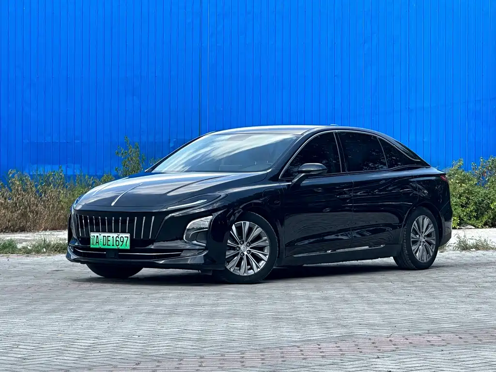 Hongqi E-QM5 2023 — фото 1