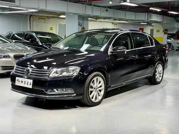 Volkswagen Magotan 2012