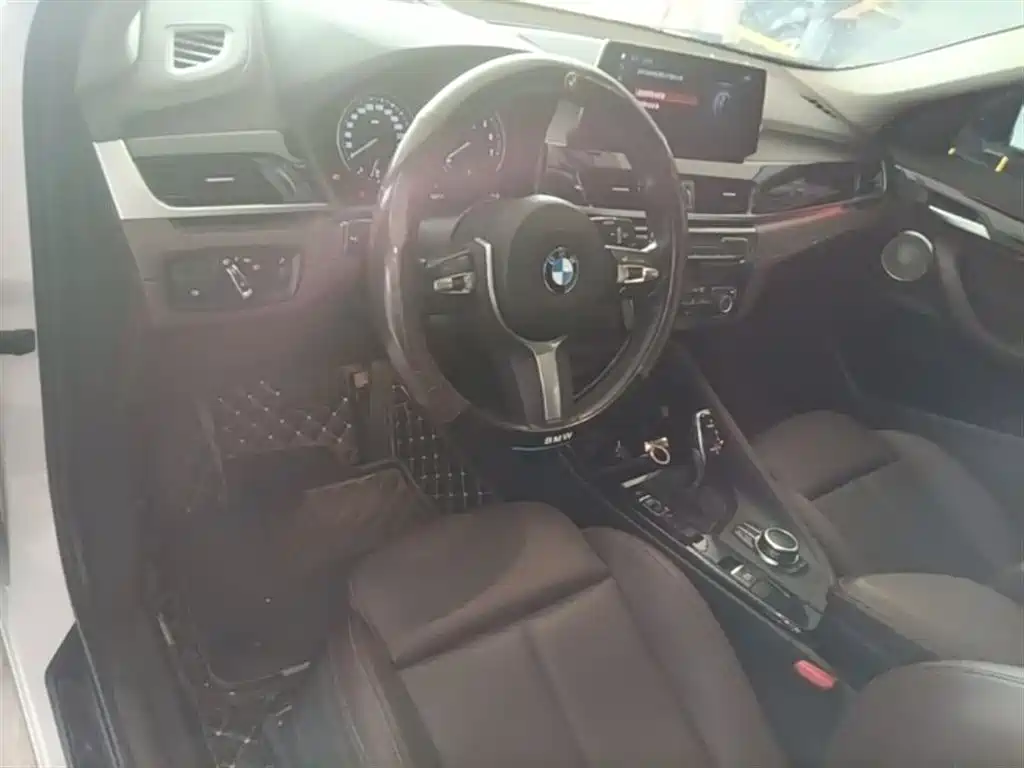 BMW X2 2023 — фото 10