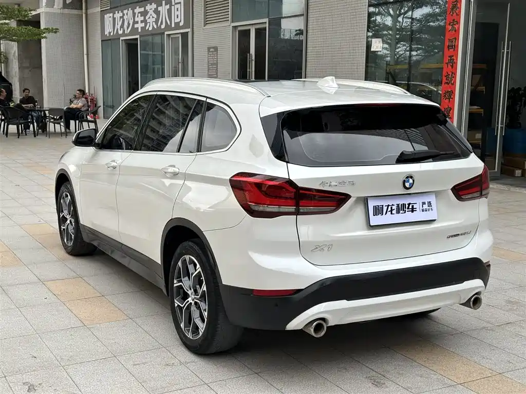 BMW X1 2020 — фото 8