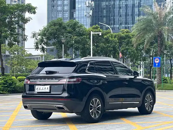 Lincoln Nautilus 2019