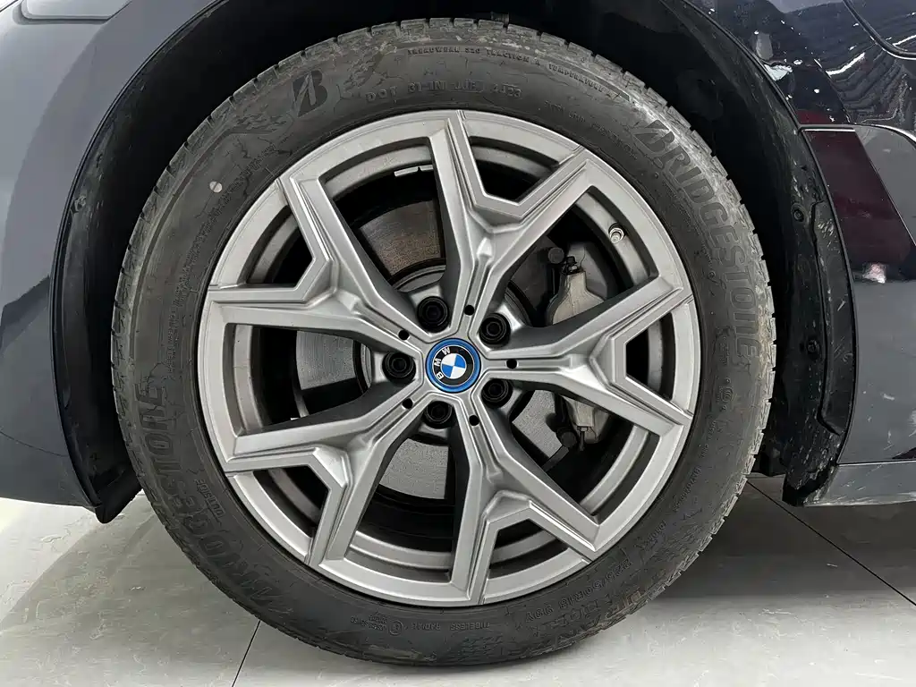 BMW i3 2024 — фото 17