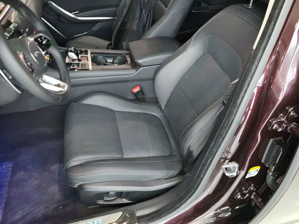 Jaguar XFL 2021 — фото 15