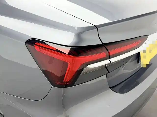 Roewe i6 MAX 2022 — фото 16