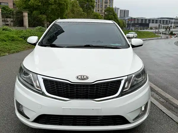 Kia K2 2012