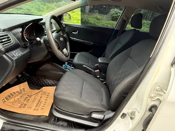 Kia K2 2012