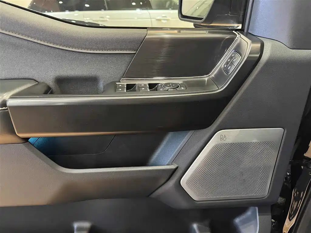 Ford F-150 Raptor 2023 — фото 9