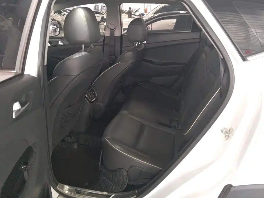 Hyundai Tucson 2020 — фото 11