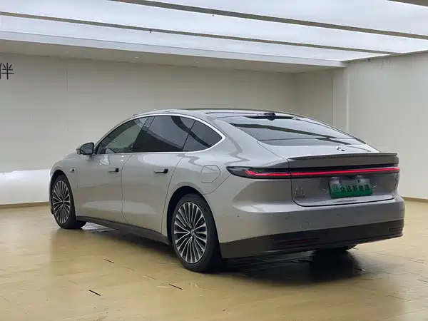 NIO ET7 2022