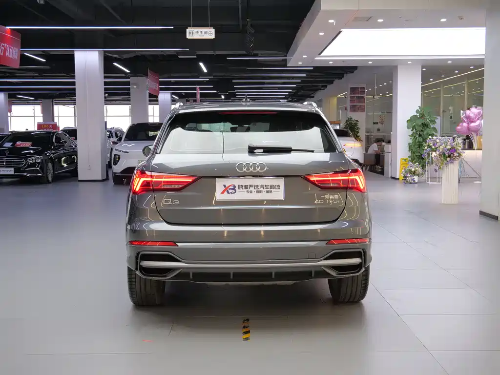Audi Q3 2023 — фото 10