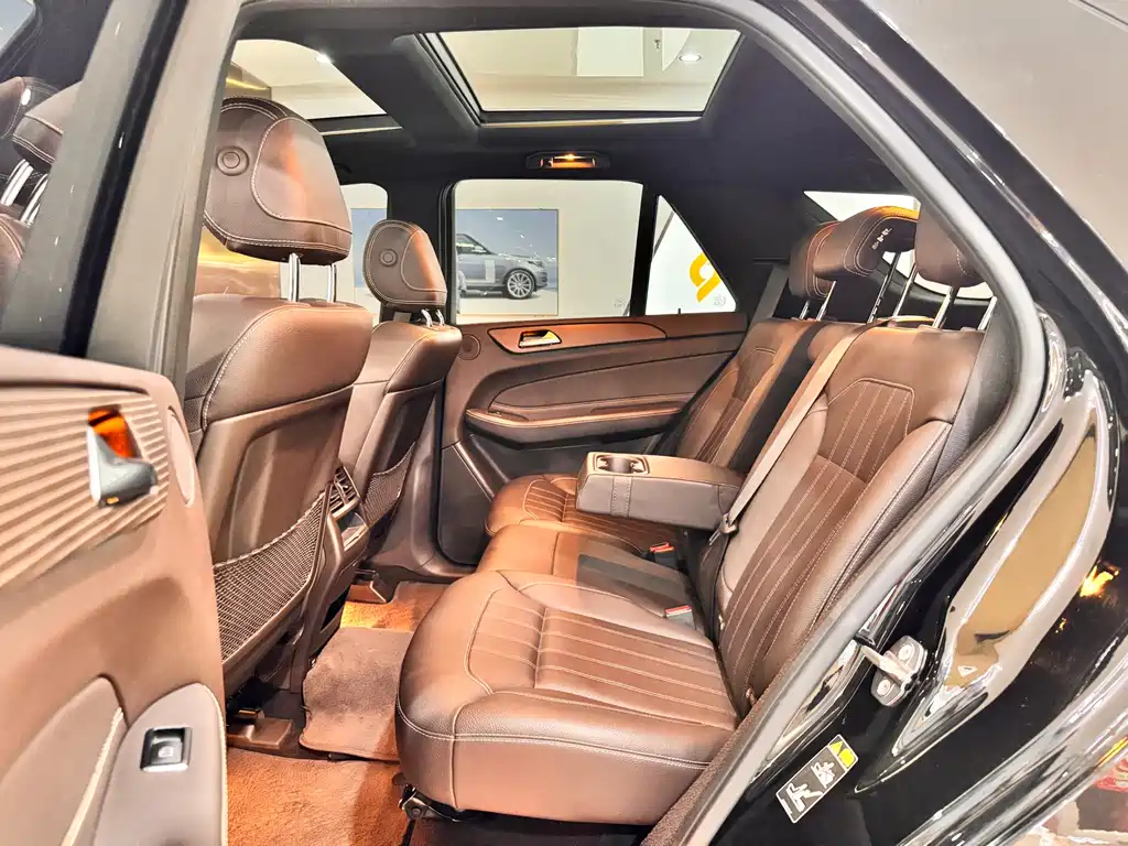 Mercedes-Benz GLE 2019 — фото 15
