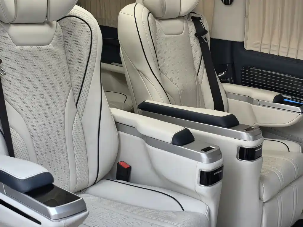 Mercedes-Benz Vito 2022 — фото 11