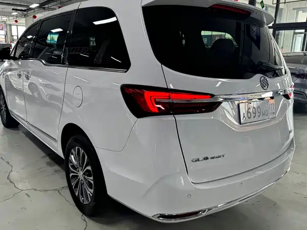 Buick GL8 2022