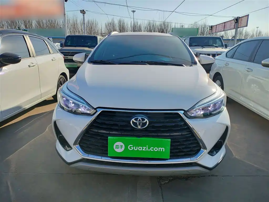 Toyota Yaris L 2022 — фото 3