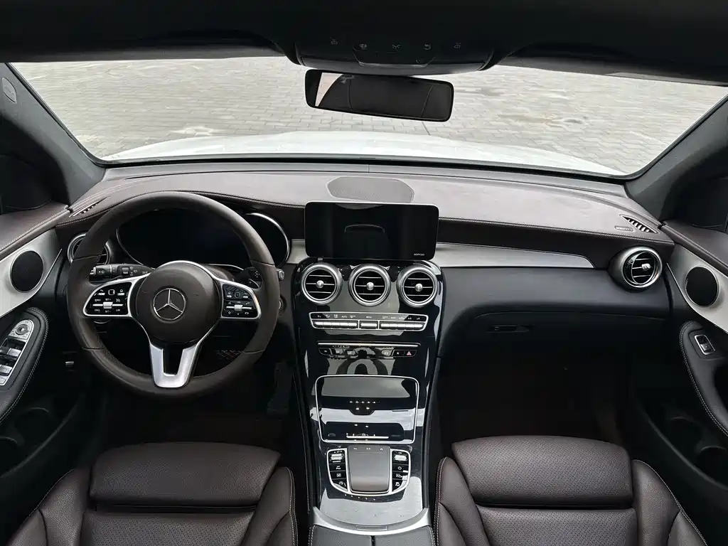 Mercedes-Benz GLC 2021 — фото 8