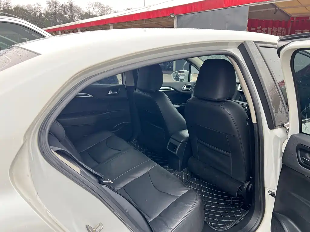 Citroen C4L 2015 — фото 16