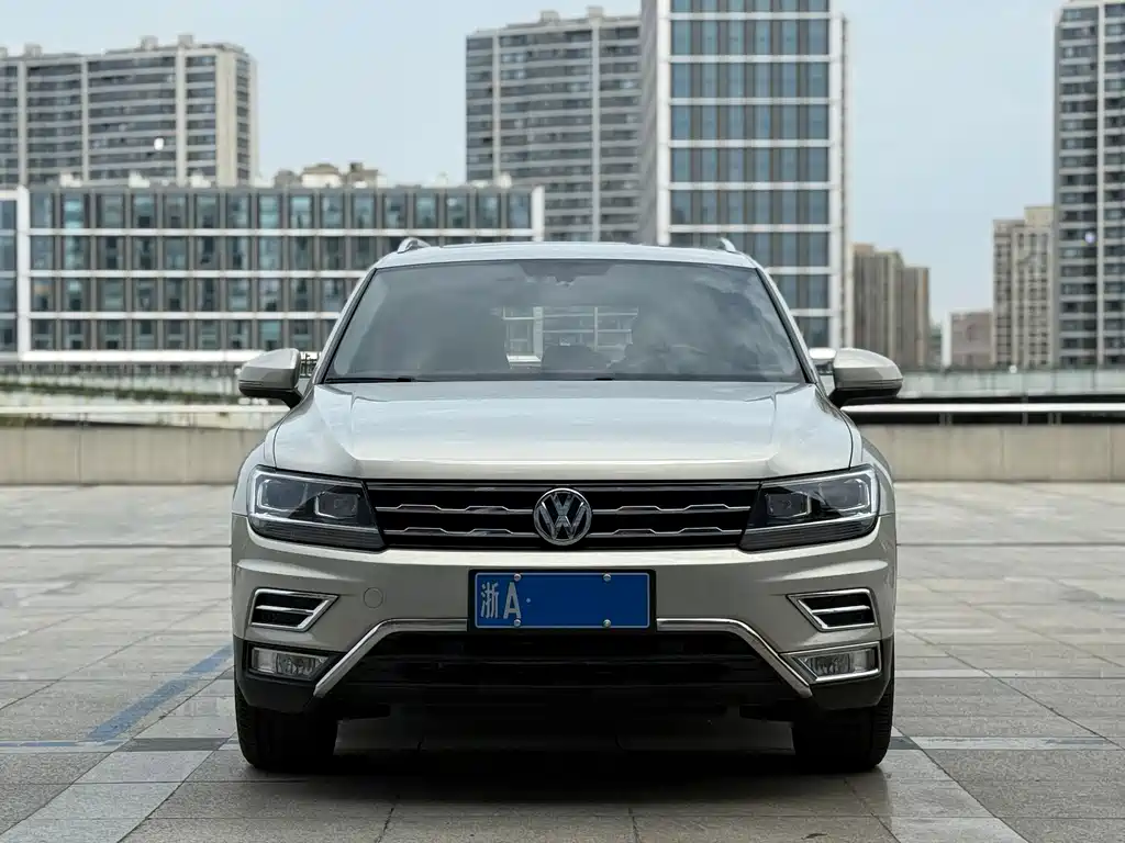 Volkswagen Tiguan L 2019 — фото 2