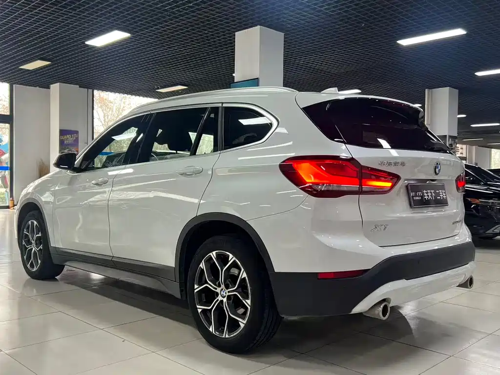 BMW X1 2020 — фото 4