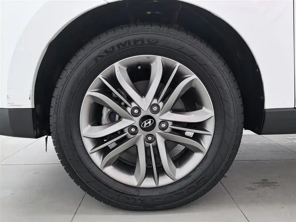 Hyundai ix35 2016 — фото 17