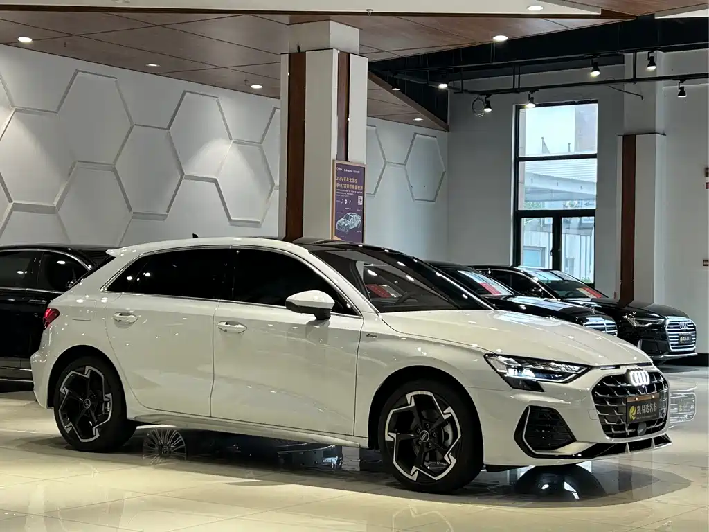 Audi A3 2026 — фото 4