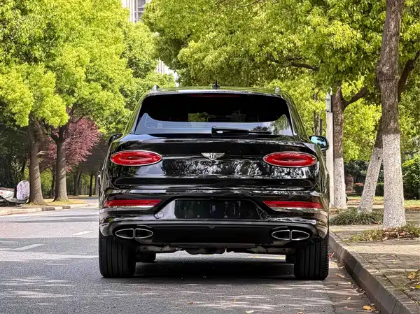 Bentley Bentayga 2023