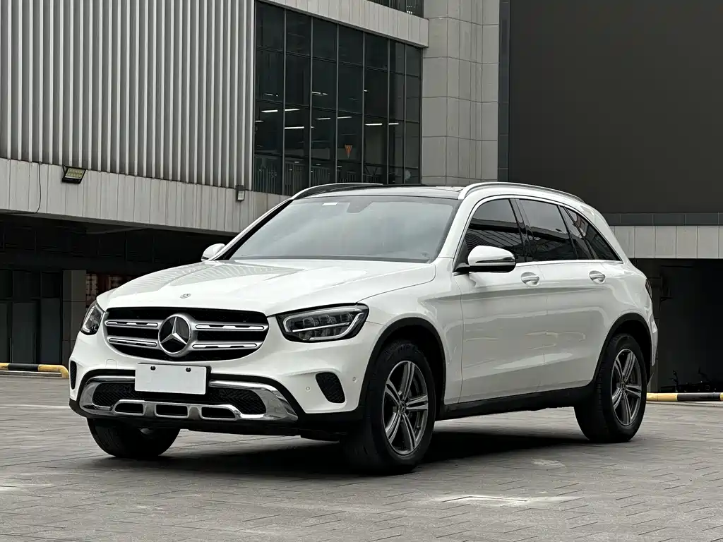 Mercedes-Benz GLC 2021 — фото 1
