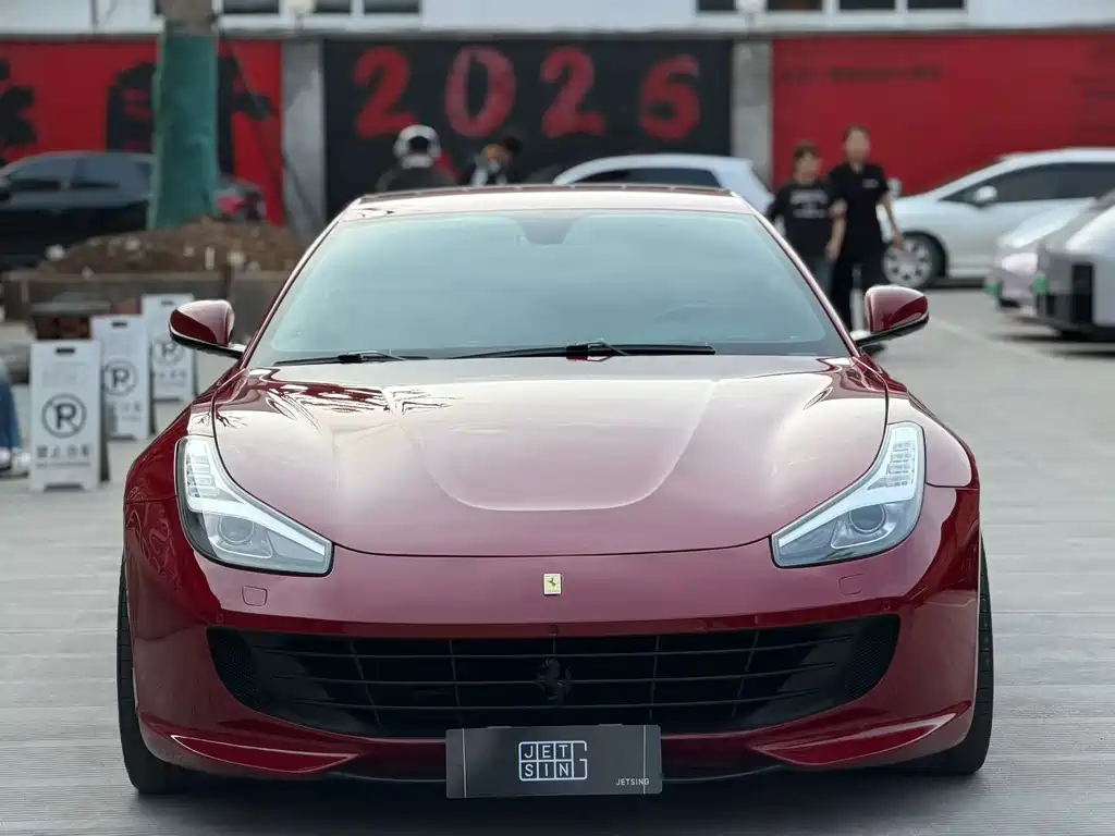 Ferrari GTC4Lusso 2018