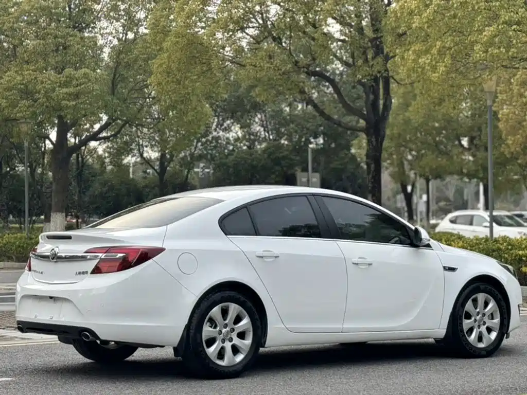 Buick Regal 2015 — фото 16