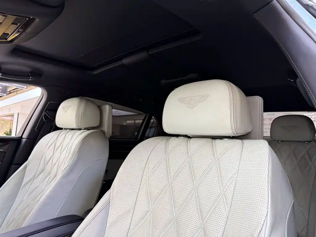 Bentley Flying Spur 2014 — фото 11