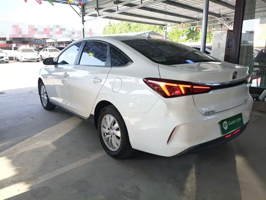 Changan Eado New Energy 2022 — фото 5
