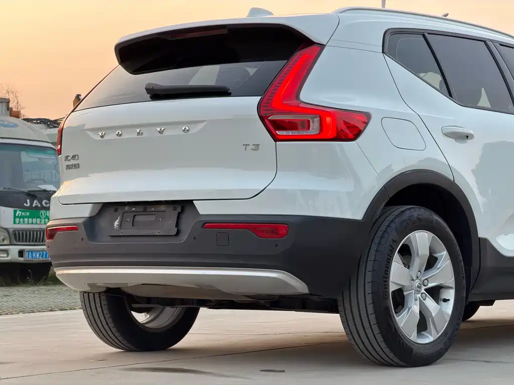 Volvo XC40 2019 — фото 21