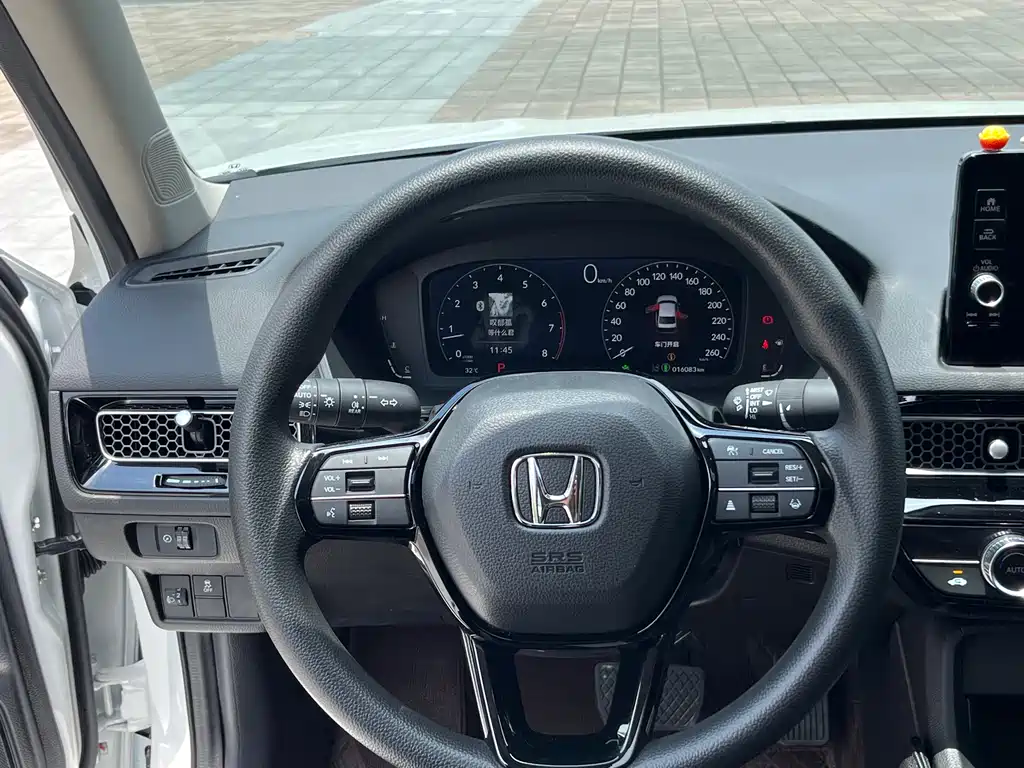 Honda Civic 2025 — фото 13