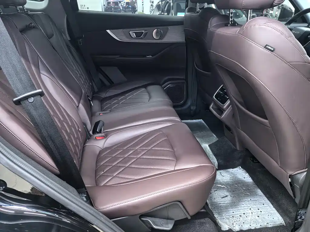 Chery Tiggo 8 PRO 2025 — фото 7