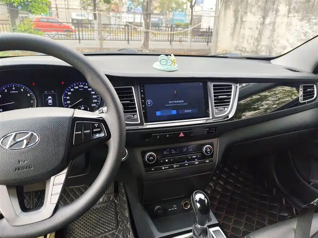 Hyundai Mistra 2014 — фото 10
